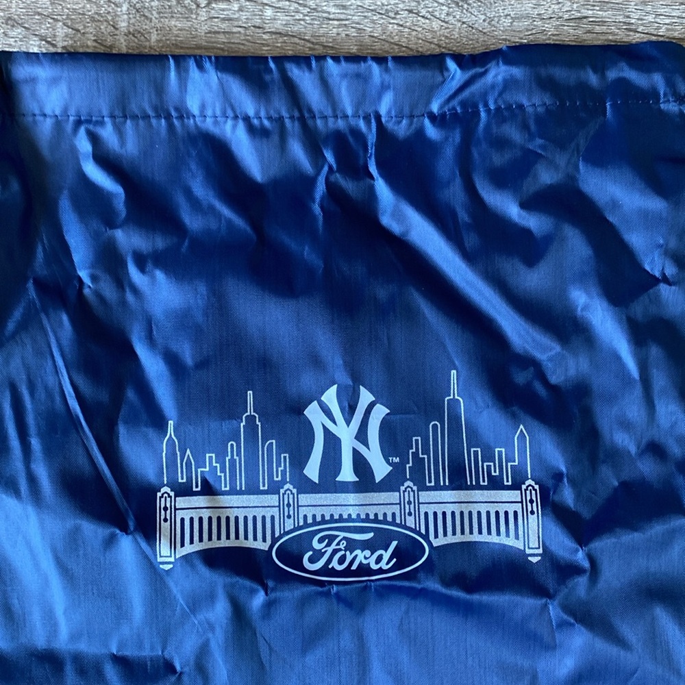 Yankees and Ford Drawstring Backpack - Picture 2 of 5